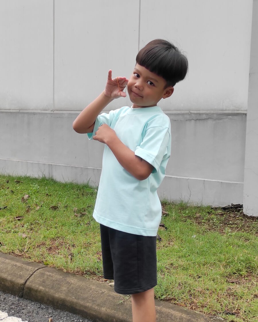 Kaos Anak — Modern Oversized Fit — Bleach Aqua - Image 2